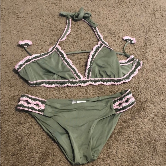 BECCA Other - BECCA SWIMSUIT